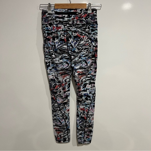 Lululemon Break Free Tight (25")
Culture Clash Starlight Black - Picture 5 of 8